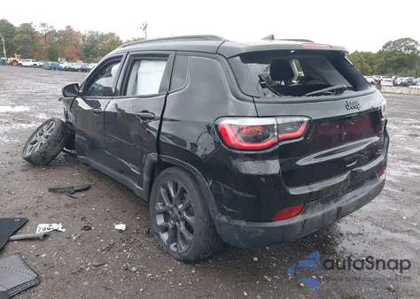 2019 Jeep Compass High Altitude 4X4 из США, поврежденный, VIN 3C4NJDCB3KT843235